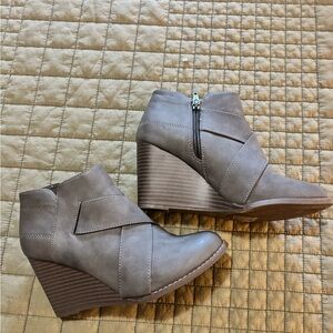 Maurices gray Wedge Ankle Boots